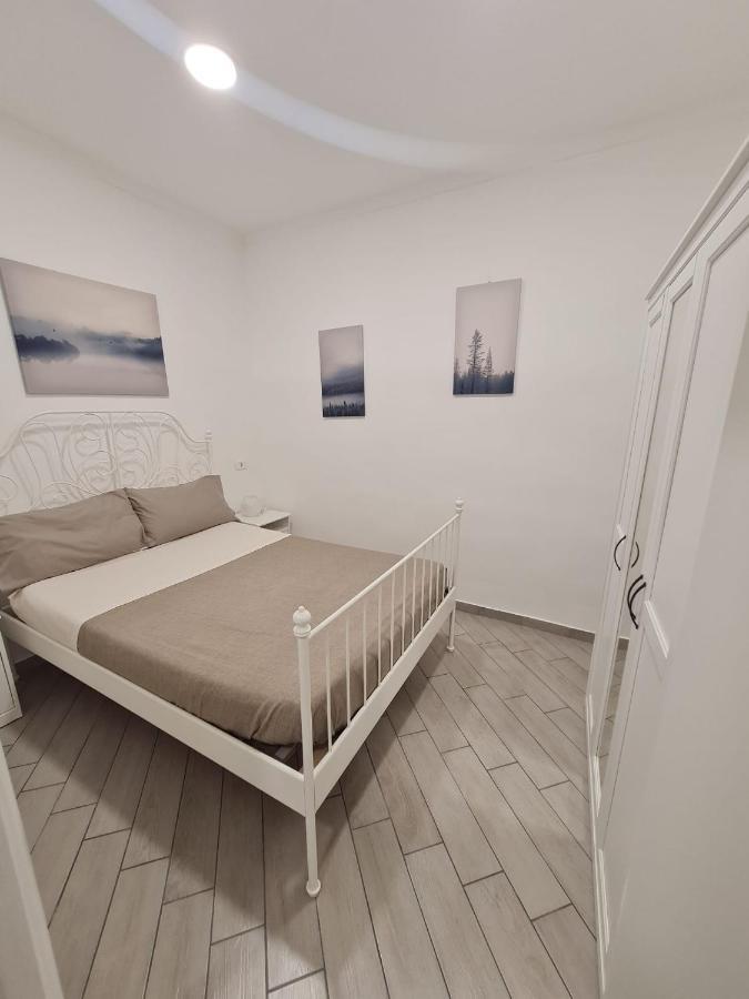 Palizzi'S Home Behind Plebiscite Square Napoli Dış mekan fotoğraf